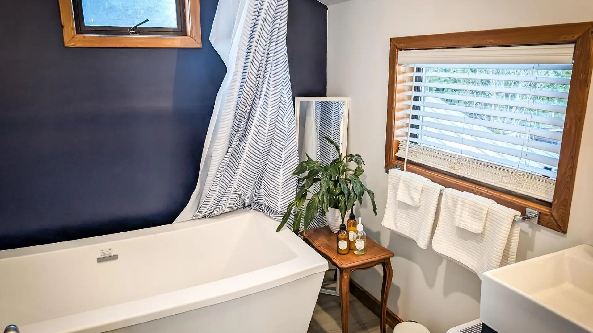 Semesterbostad Nettledown Farms Bed & Breakfast Fulford Harbour